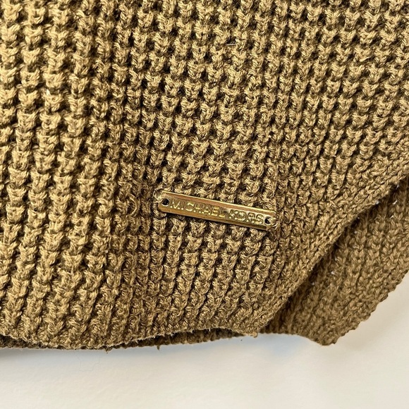 Micheal Kors olive green oversized sweater knit size XS - Picture 5 of 6